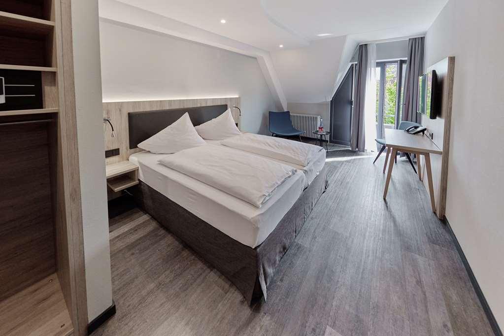 Hotel Zum Roten Baeren Freiburg Номер фото