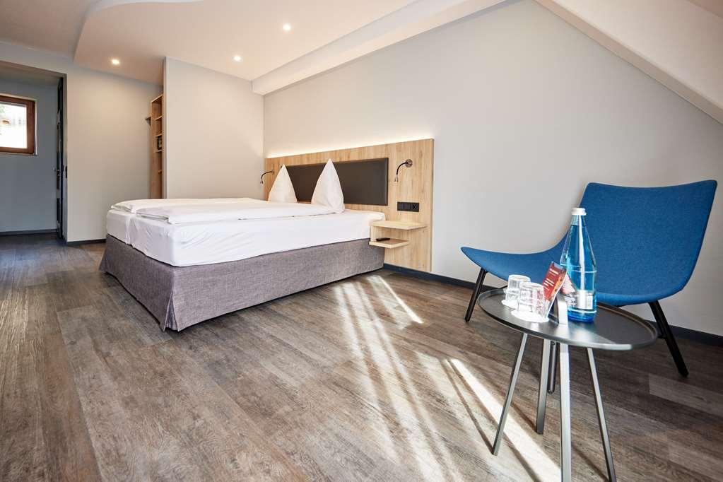Hotel Zum Roten Baeren Freiburg Номер фото
