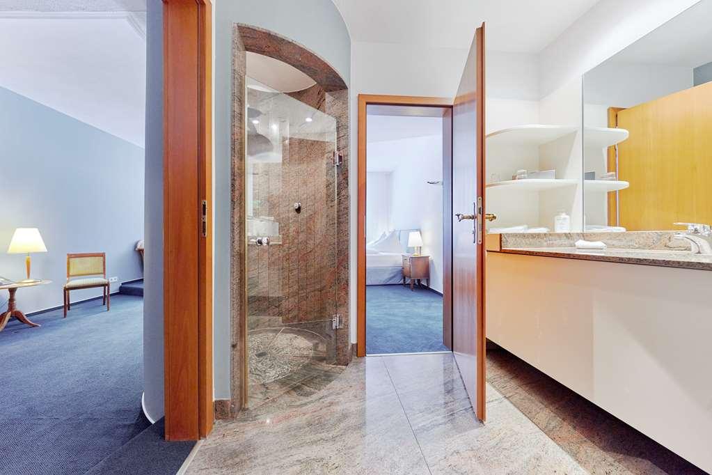Hotel Zum Roten Baeren Freiburg Номер фото